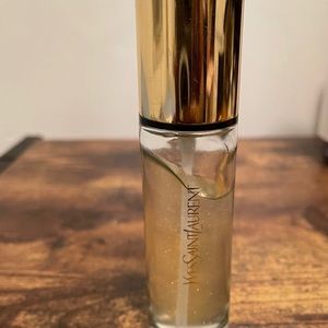 YVES SAINT LAURENT
Touche Éclat Blur Face Primer, 1 oz